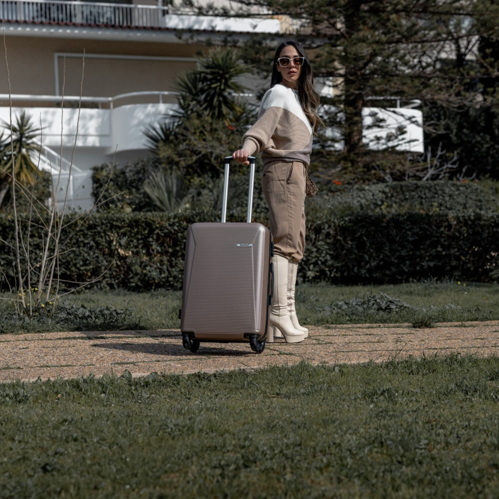 Βαλίτσα trolley Cardinal μεσαία 2009/60cm χρυσό Βαλίτσα trolley Cardinal μεσαία 2009/60cm χρυσό